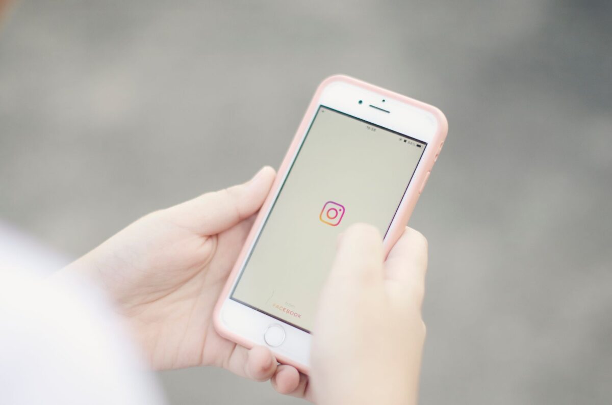 instagram appartient meta historique rachat